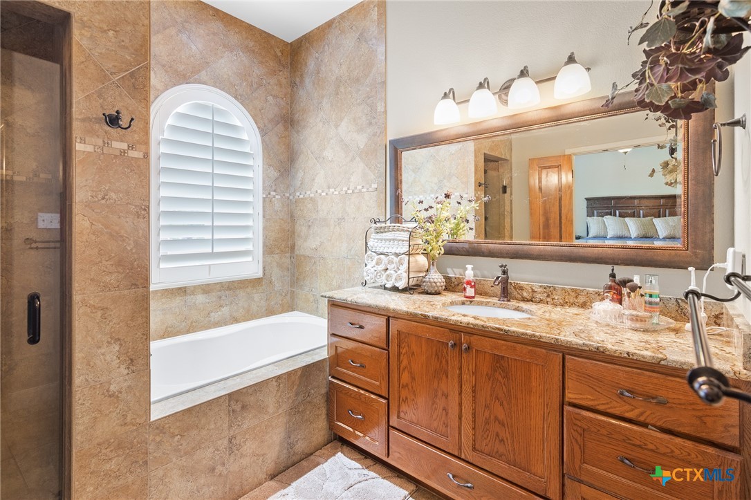 166 Post Oak Bend