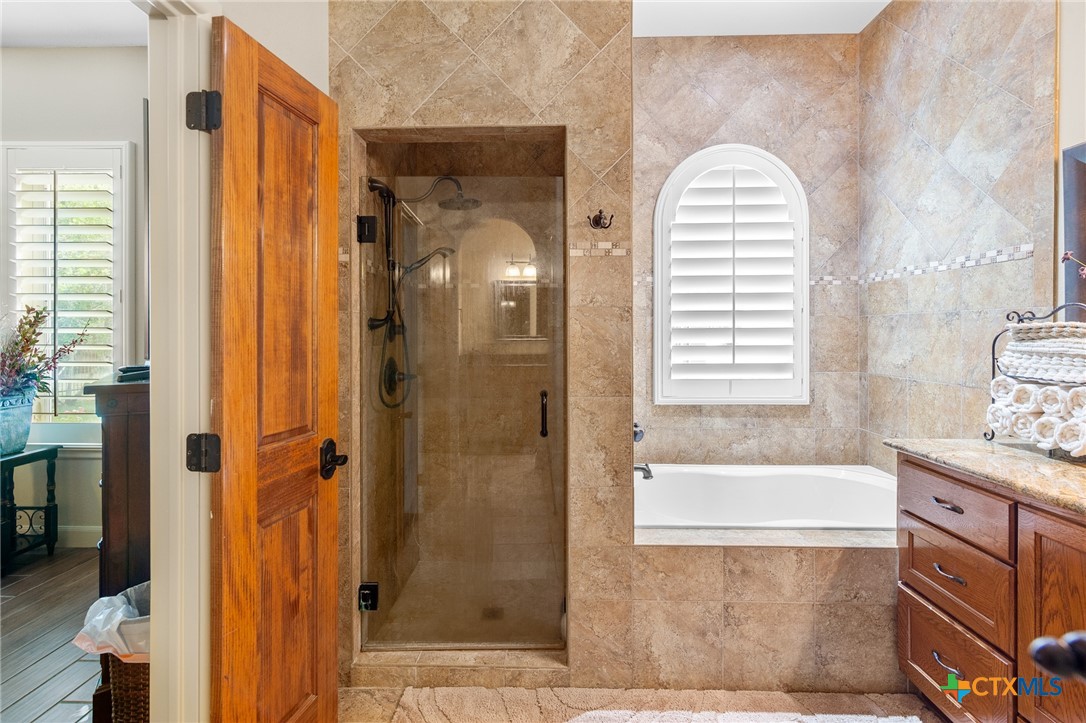 166 Post Oak Bend