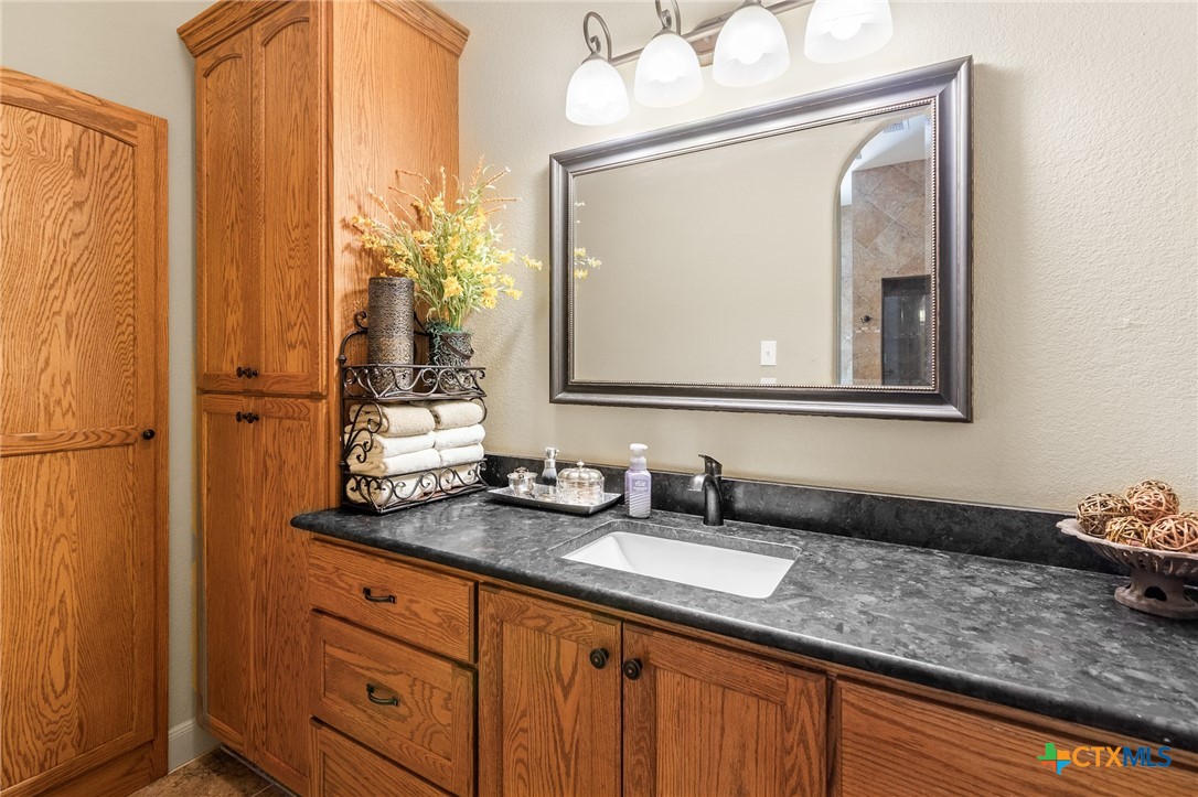 166 Post Oak Bend