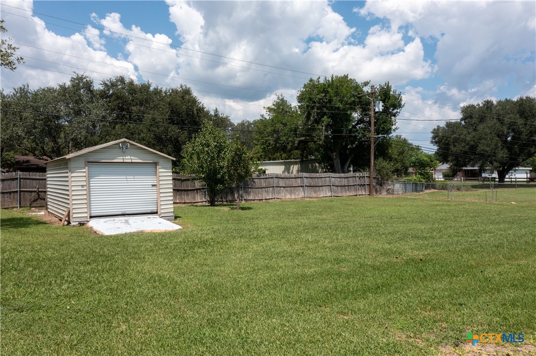 604 Clay Drive