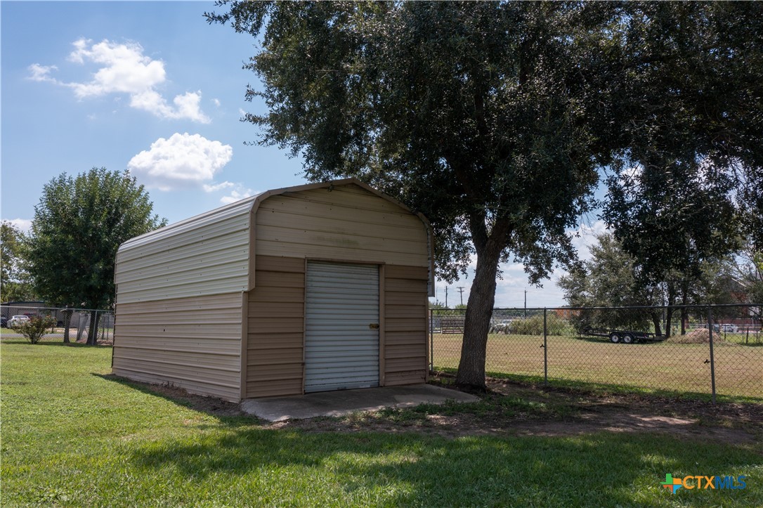 604 Clay Drive