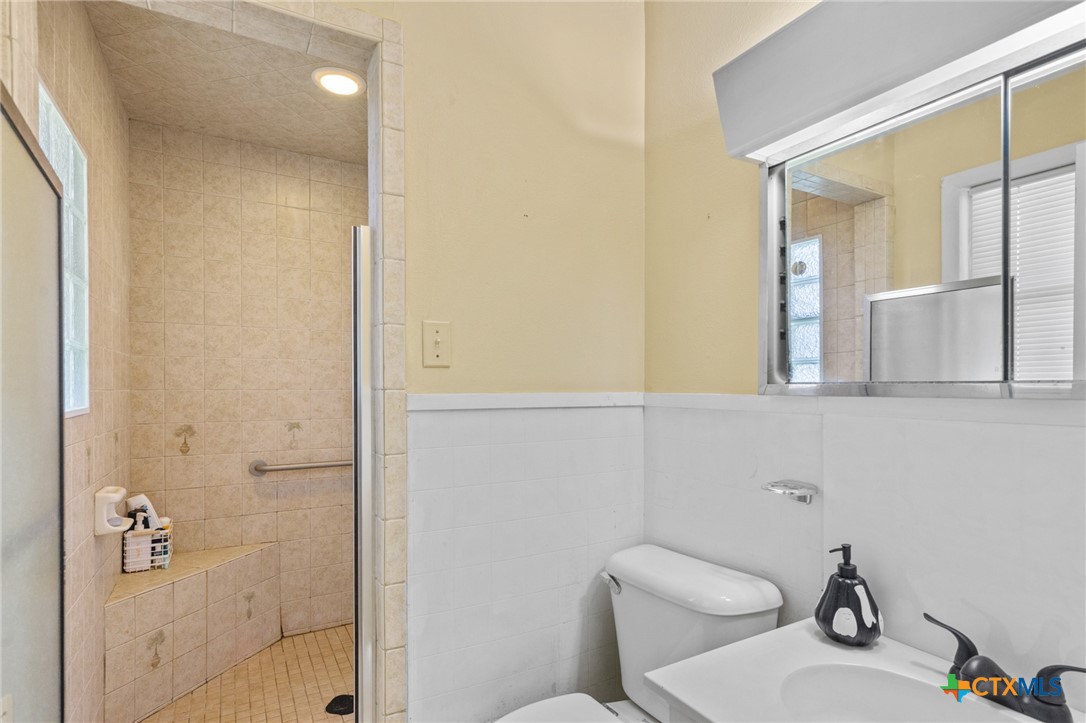 1901 Bon Aire Avenue