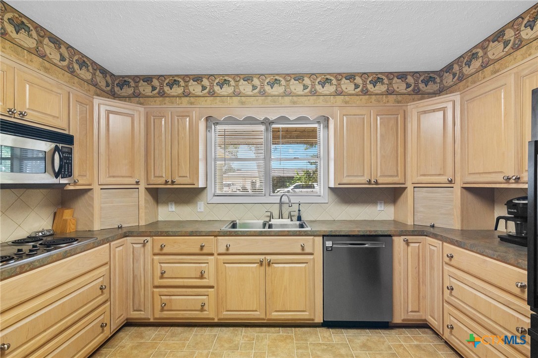 1901 Bon Aire Avenue