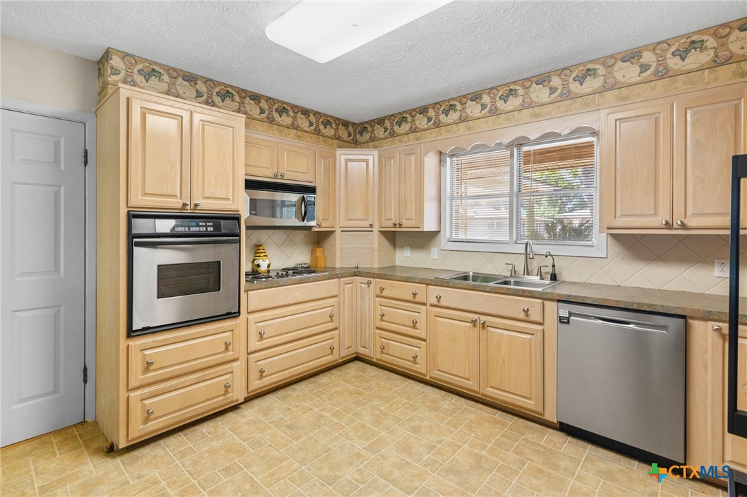 1901 Bon Aire Avenue