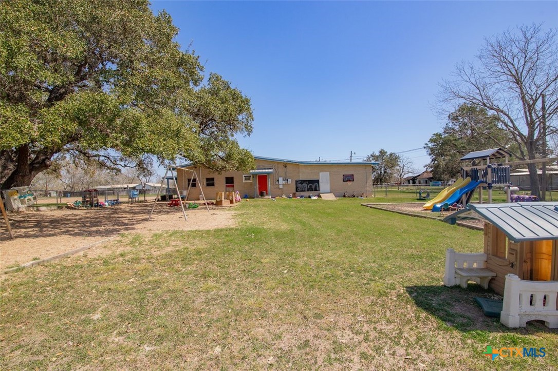 229 N Fort Street