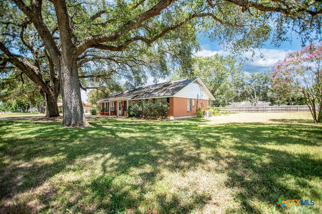 402 Dundee Street