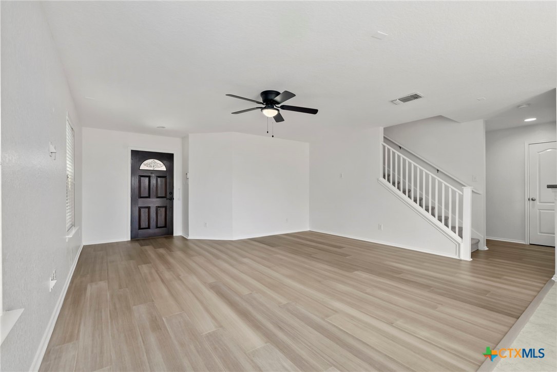 3909 Legend Pond