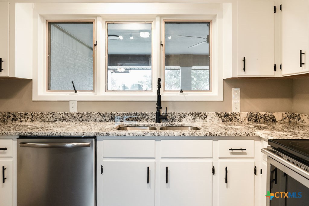 107 Gentle Breeze Street