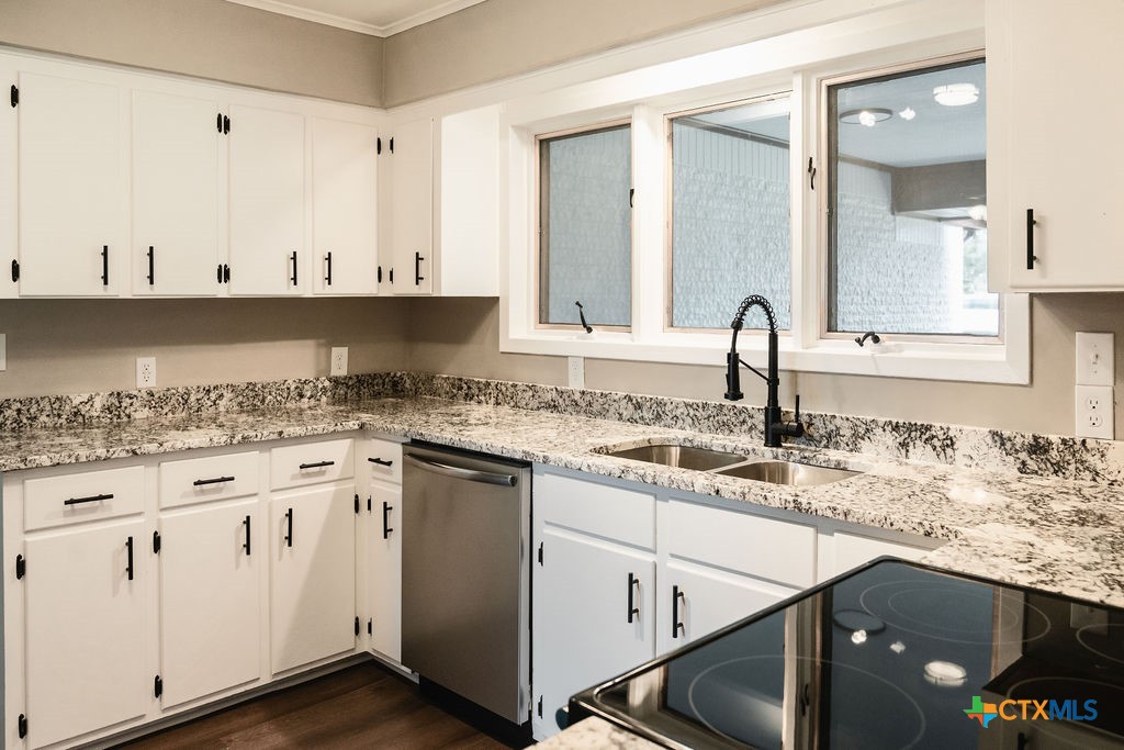 107 Gentle Breeze Street