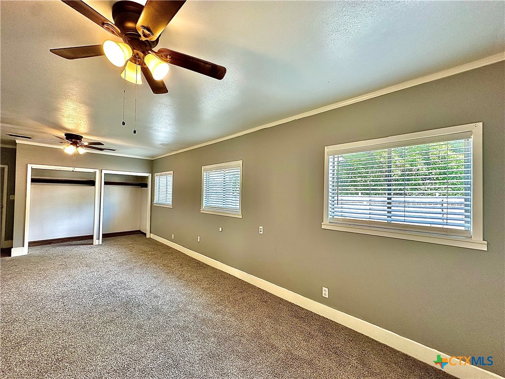 604 S Navarro Street