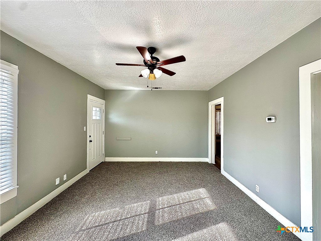 604 S Navarro Street