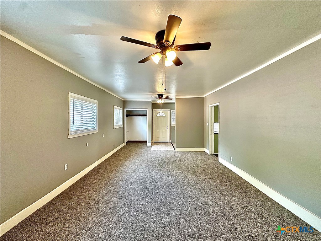 604 S Navarro Street