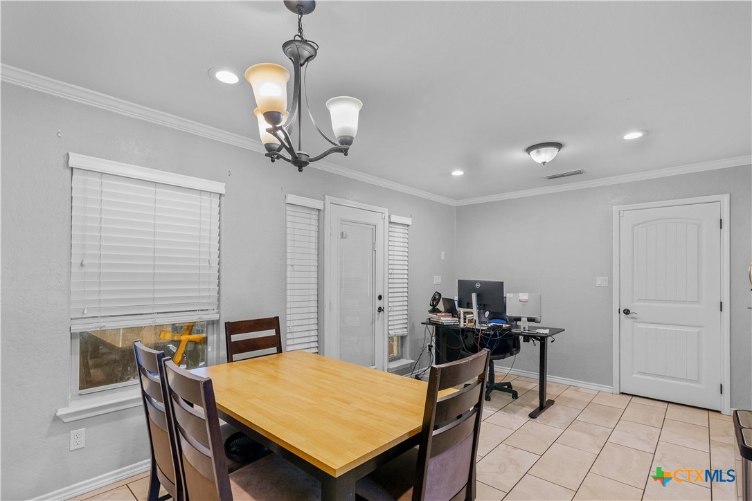 3107 Flamingo