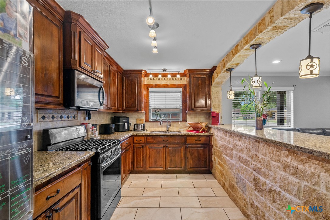 3107 Flamingo