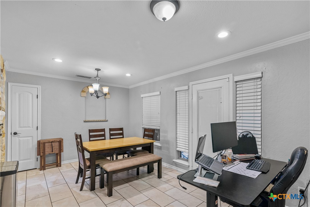 3107 Flamingo