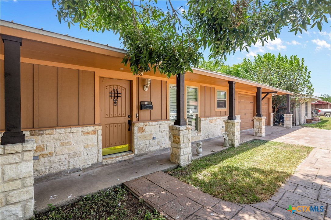 3107 Flamingo