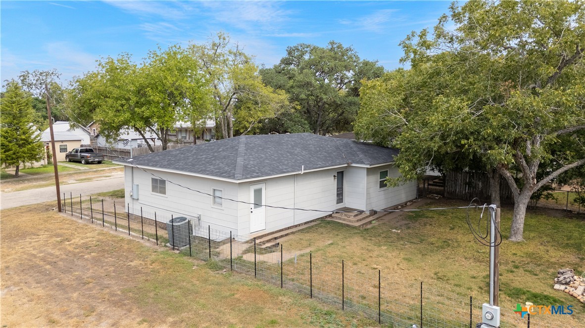504 N Arnim