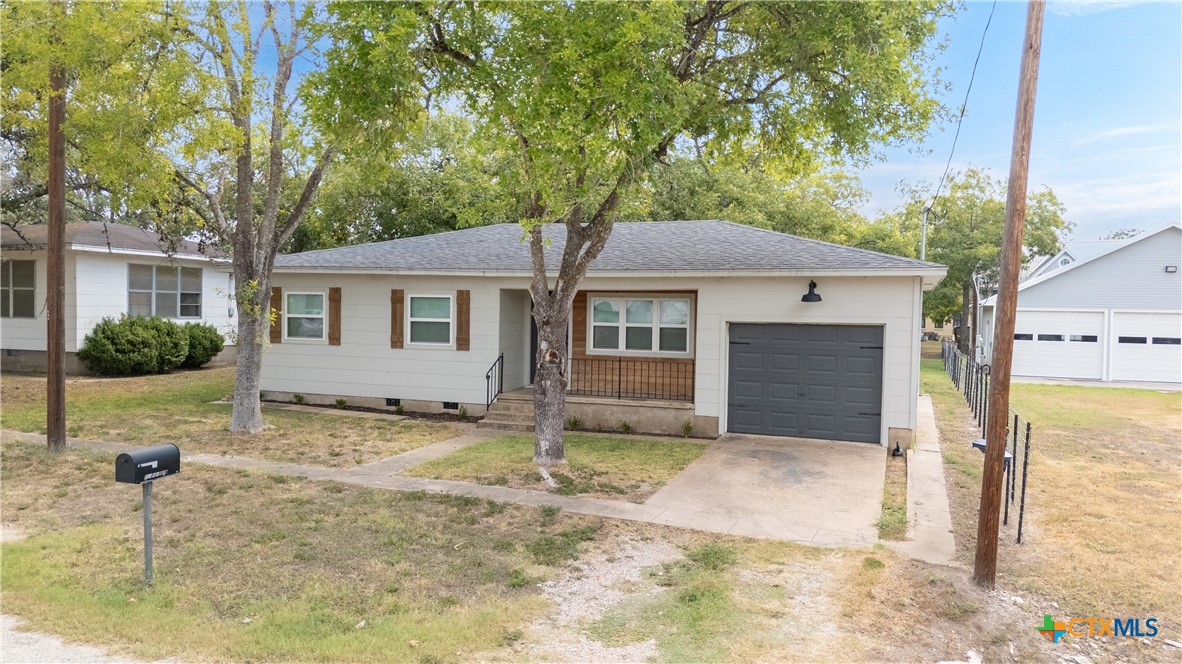 504 N Arnim