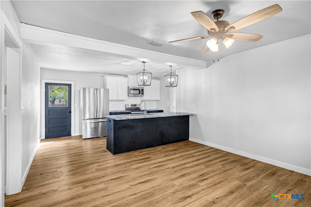 504 N Arnim