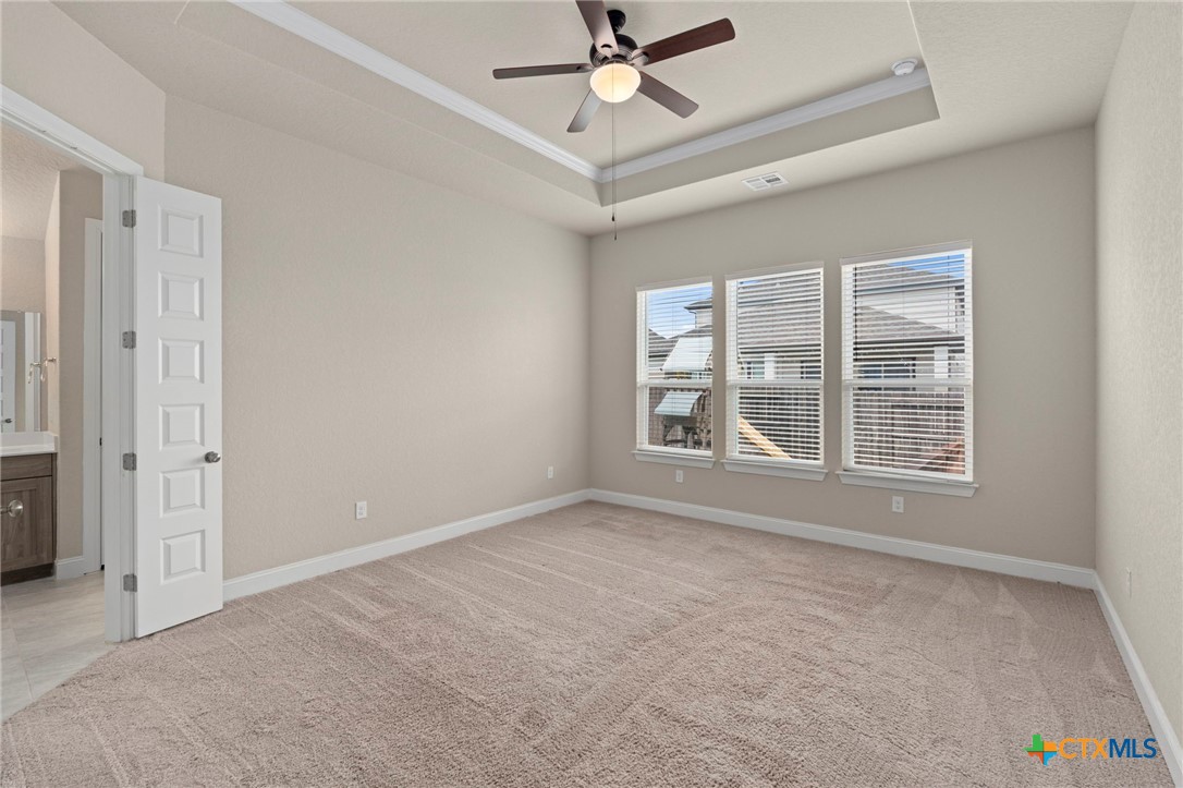 6533 Crockett Cove