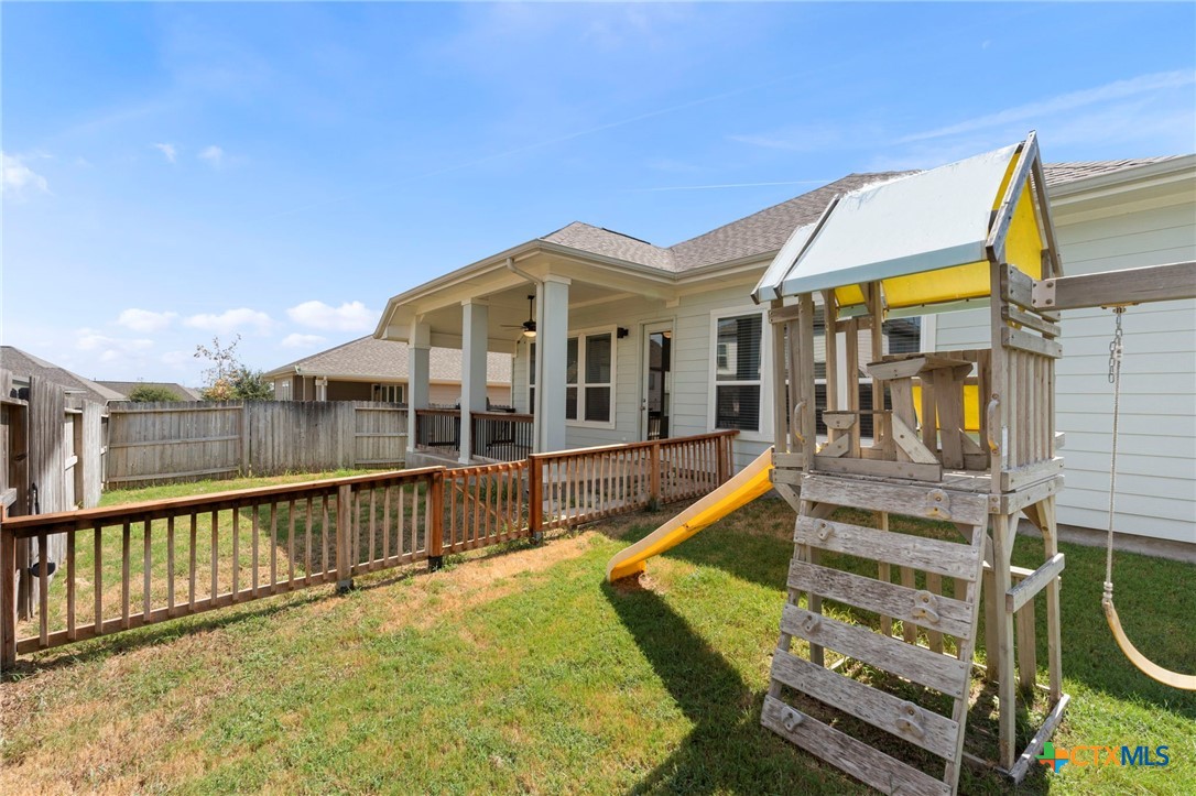 6533 Crockett Cove