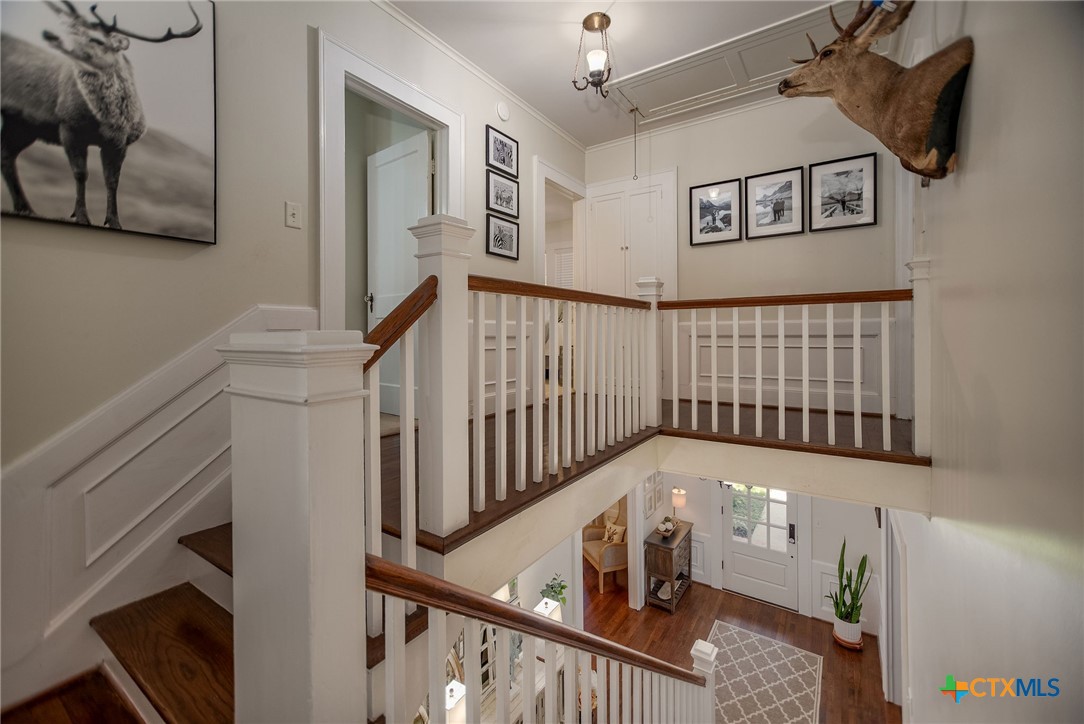 707 W Stayton Avenue