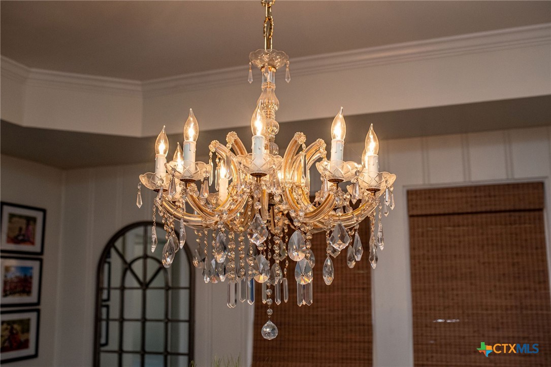 707 W Stayton Avenue