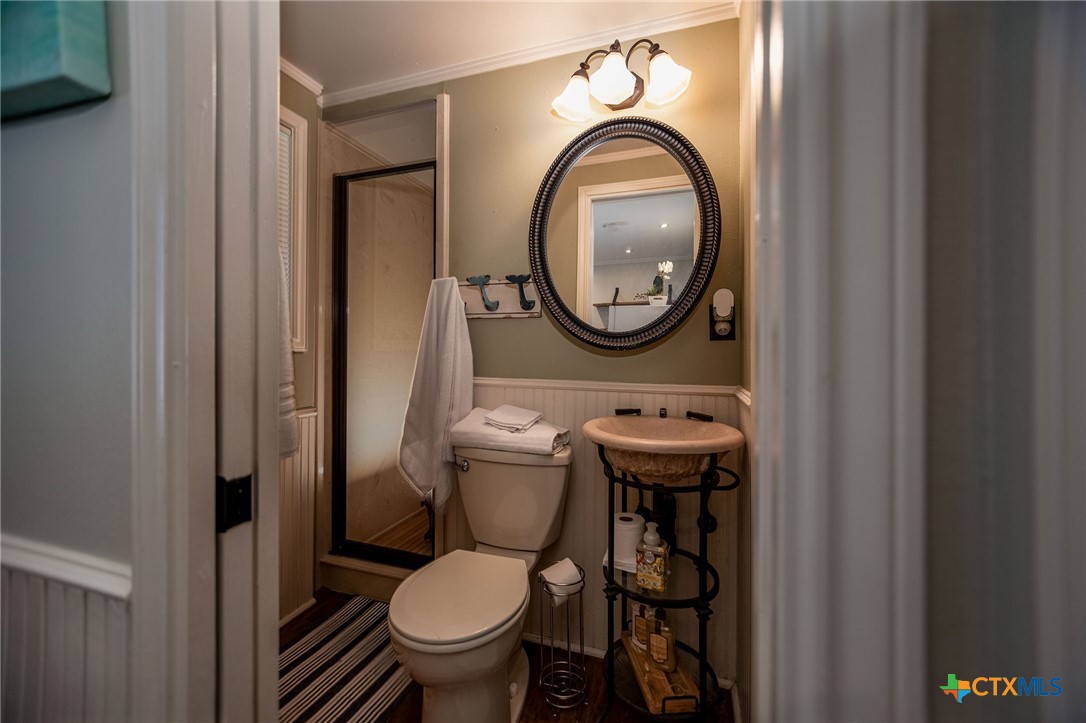 707 W Stayton Avenue