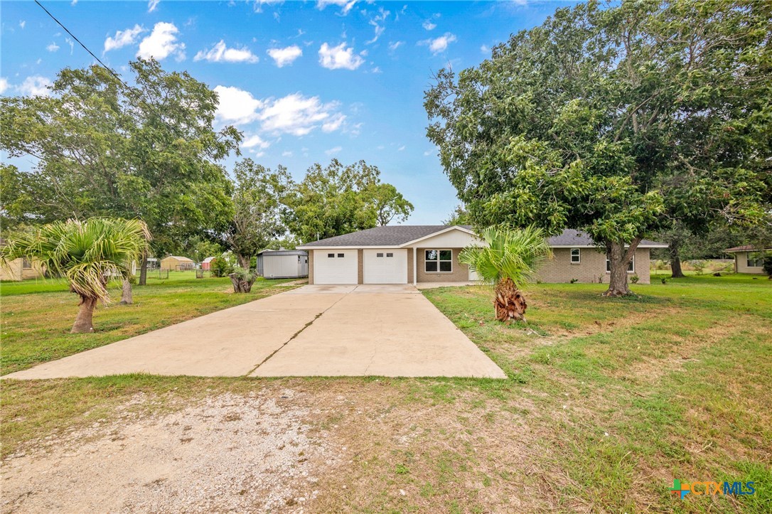 408 E King Road