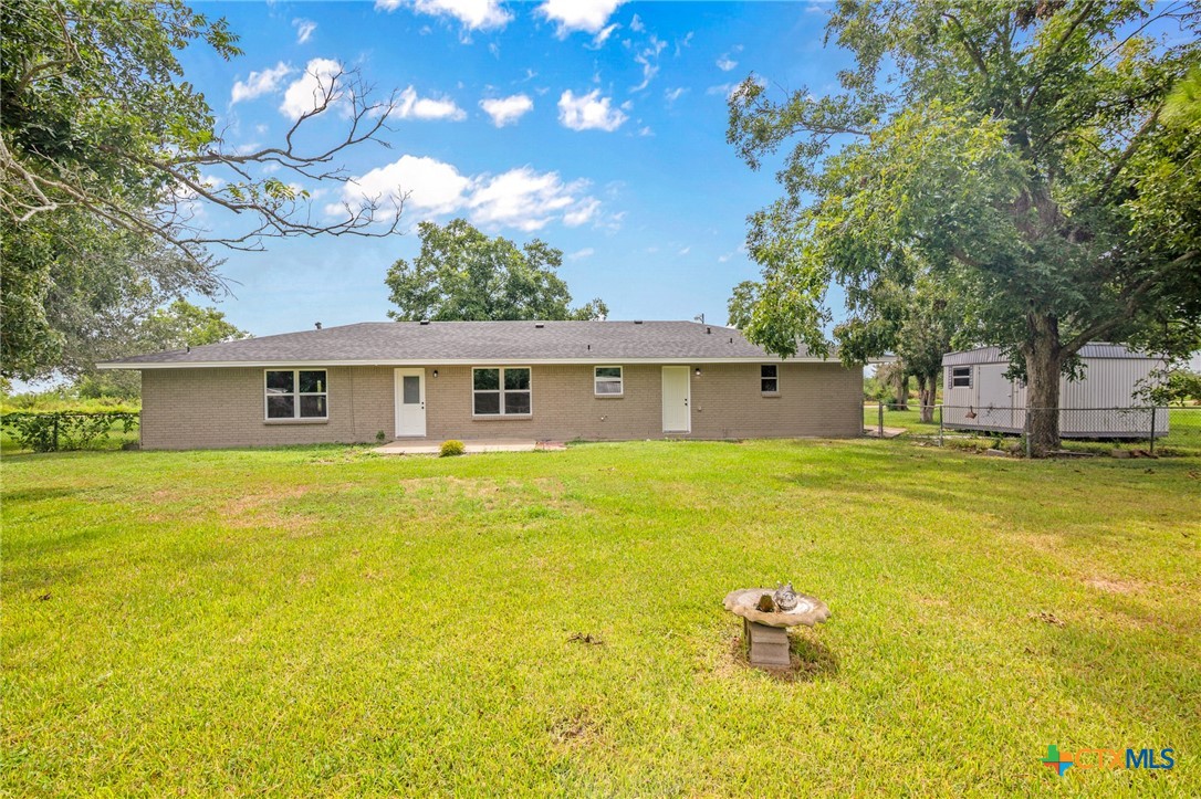 408 E King Road