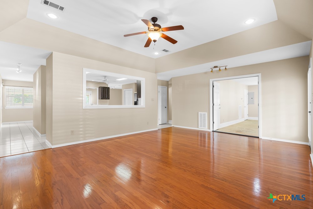 203 US Highway 87 101