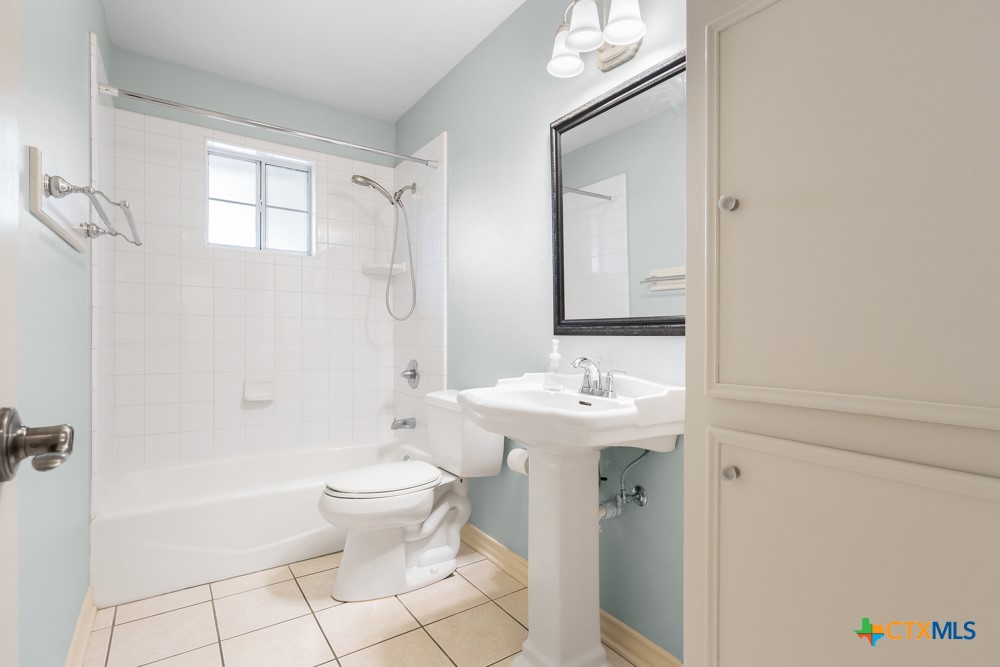 203 US Highway 87 101