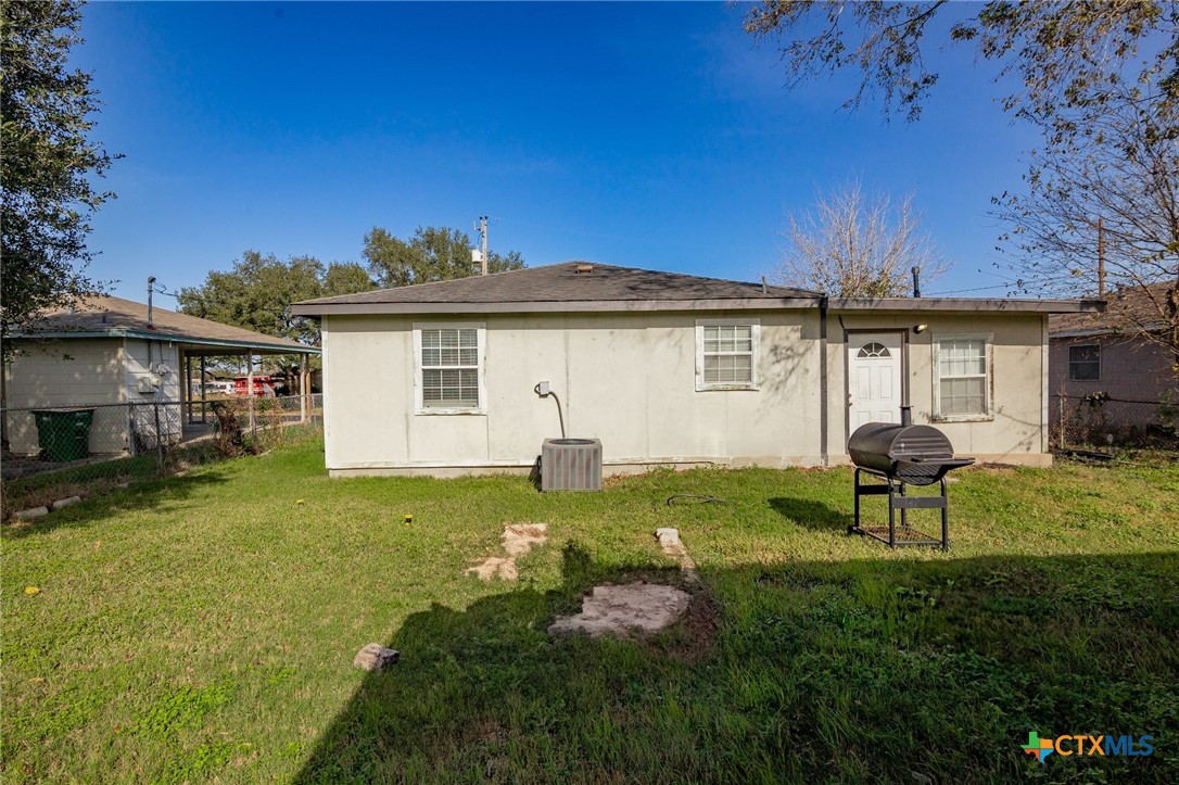 705 E Hiller Street