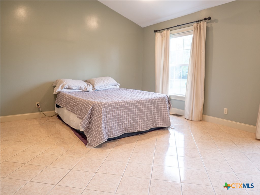 403 Oakside Drive