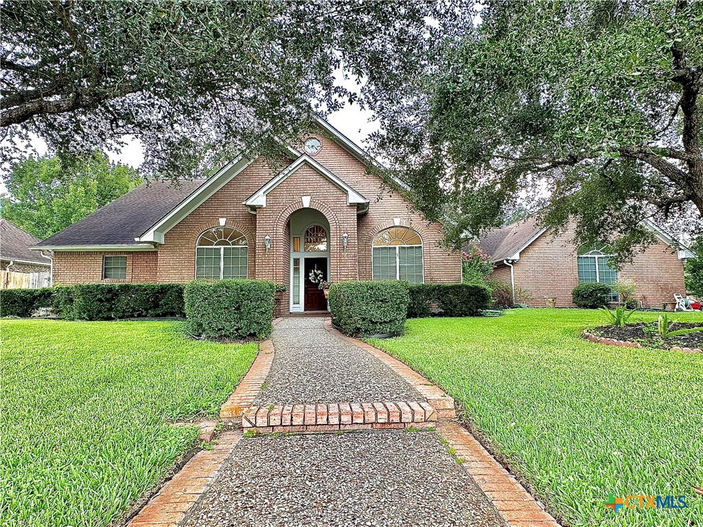 210 Woodlands Lane