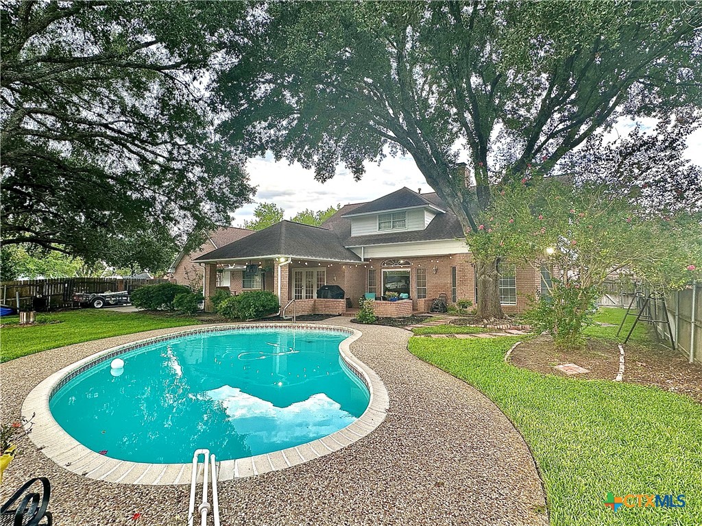 210 Woodlands Lane