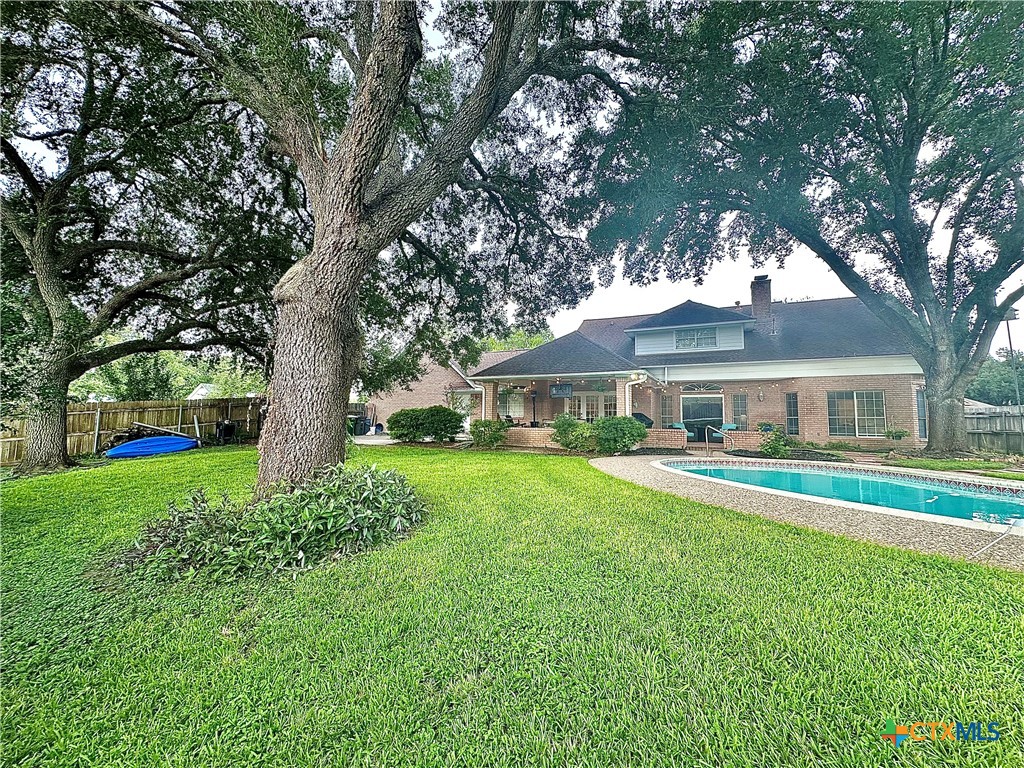 210 Woodlands Lane