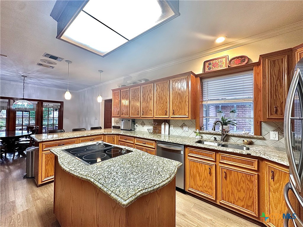 210 Woodlands Lane