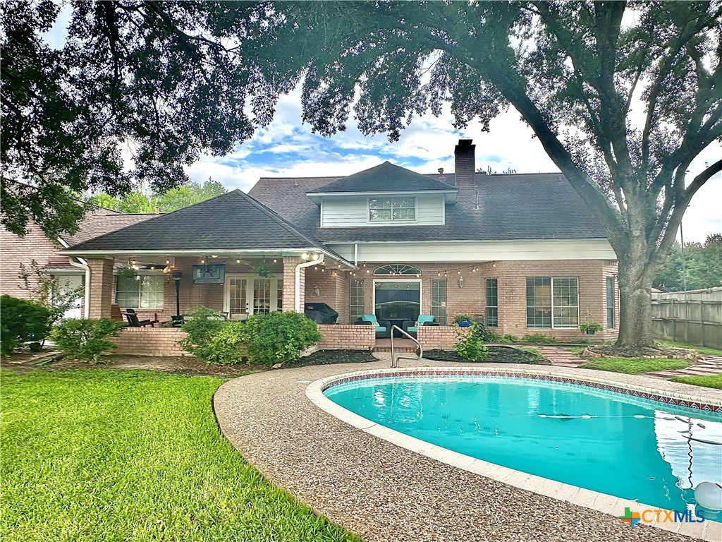 210 Woodlands Lane