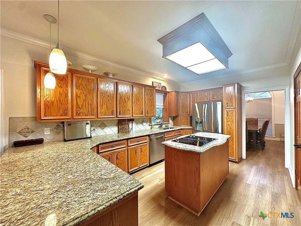 210 Woodlands Lane