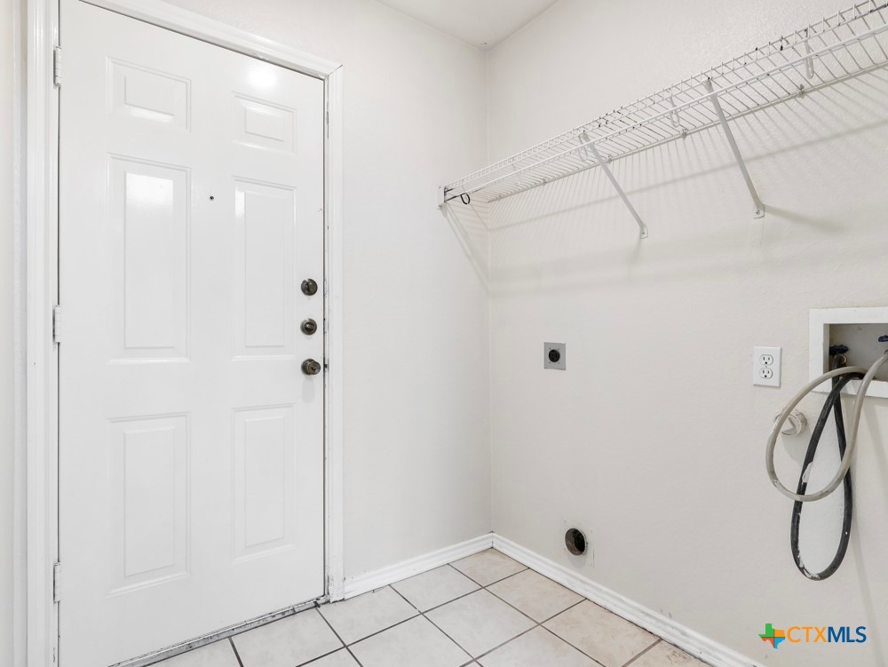 825 Sagewood Trail 827