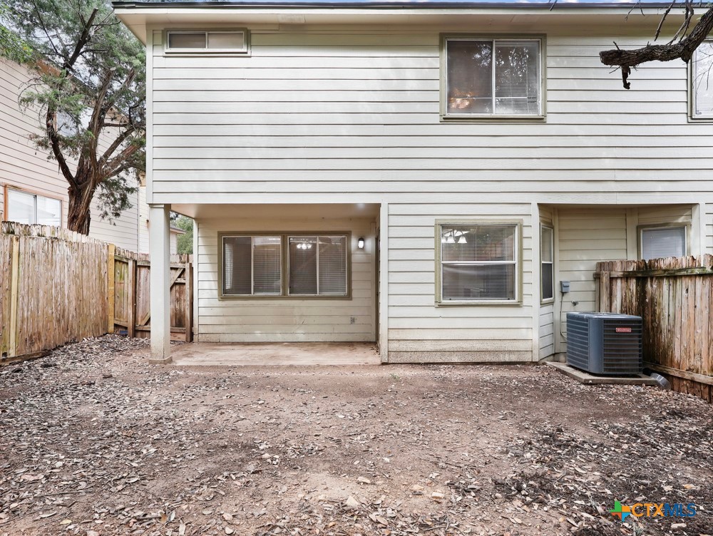 825 Sagewood Trail 827