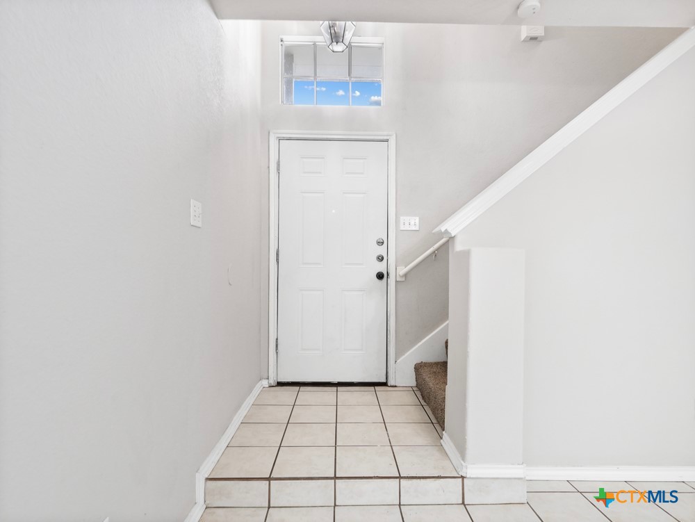 825 Sagewood Trail 827