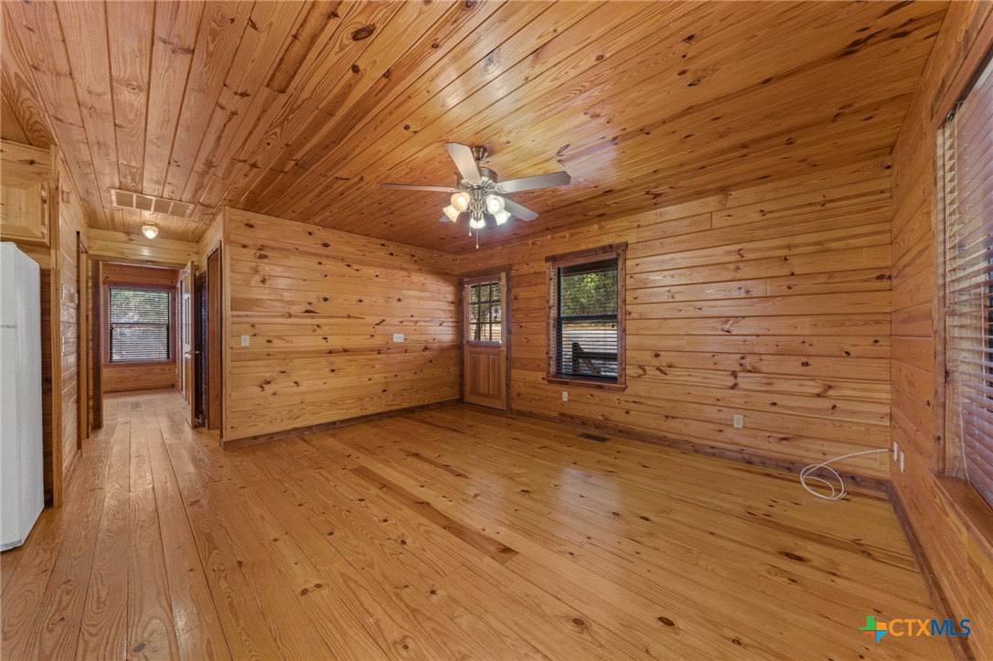 1466 Bonnyview Drive