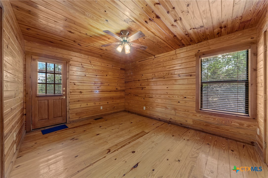 1466 Bonnyview Drive