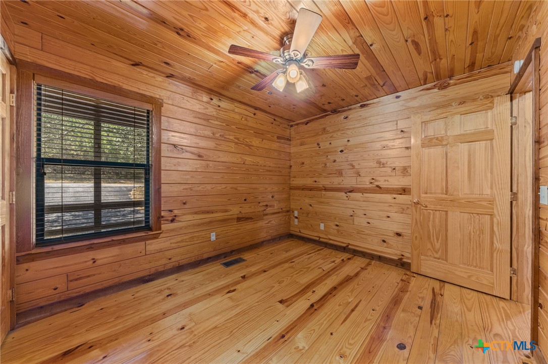 1466 Bonnyview Drive