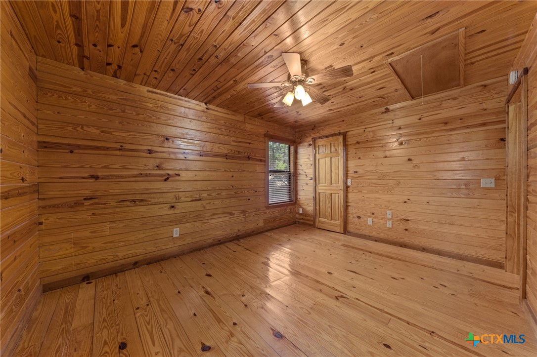 1466 Bonnyview Drive