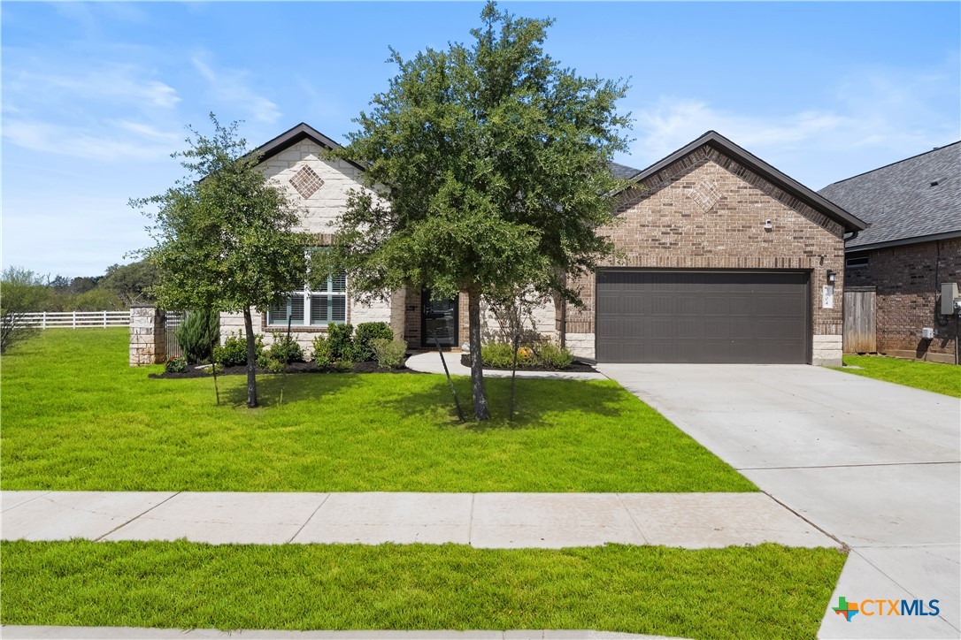 604 Academy Oaks Drive