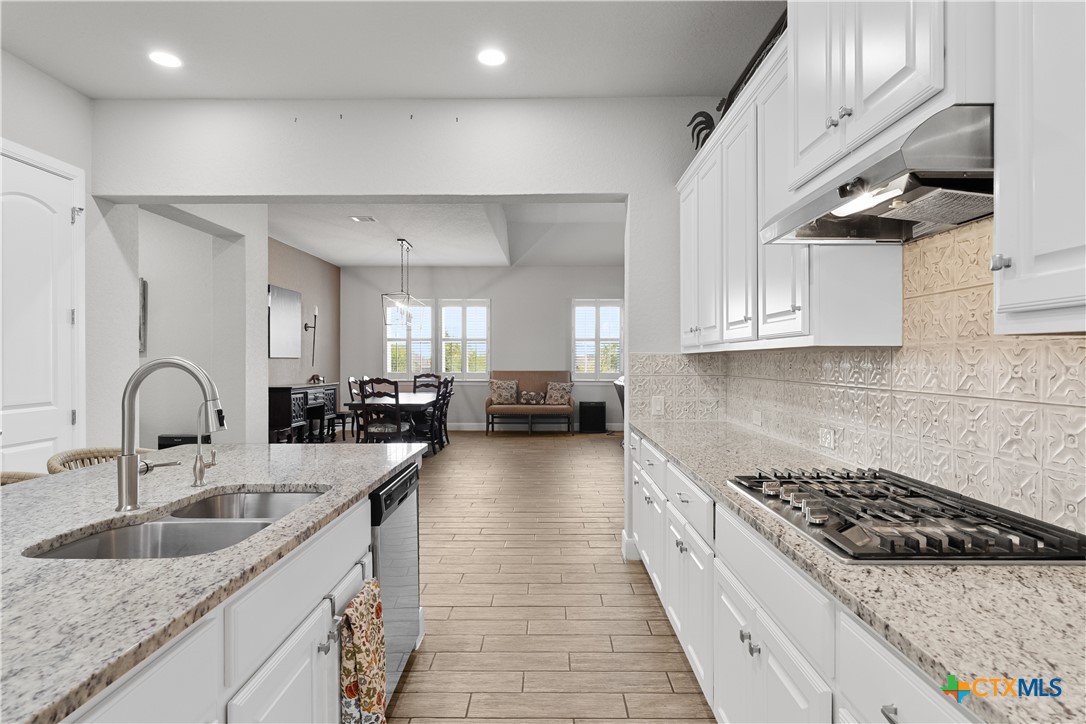 604 Academy Oaks Drive