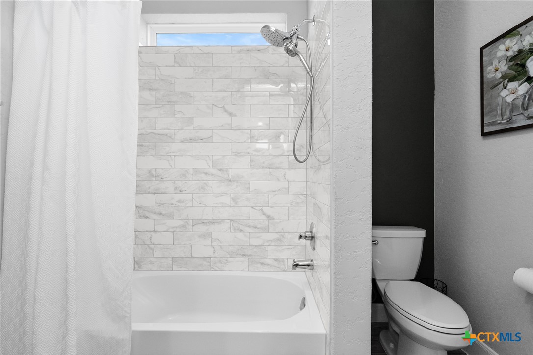 604 Academy Oaks Drive